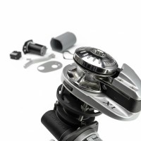 X1 - Vertical Windlass, Anodised Aluminium, 500W, 12V, 6mm Low Profile X1 & SX1 Vertical windlasses 500–800 W